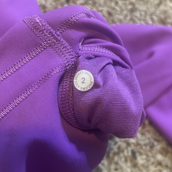 Lululemon leggings - Picture 3 of 3